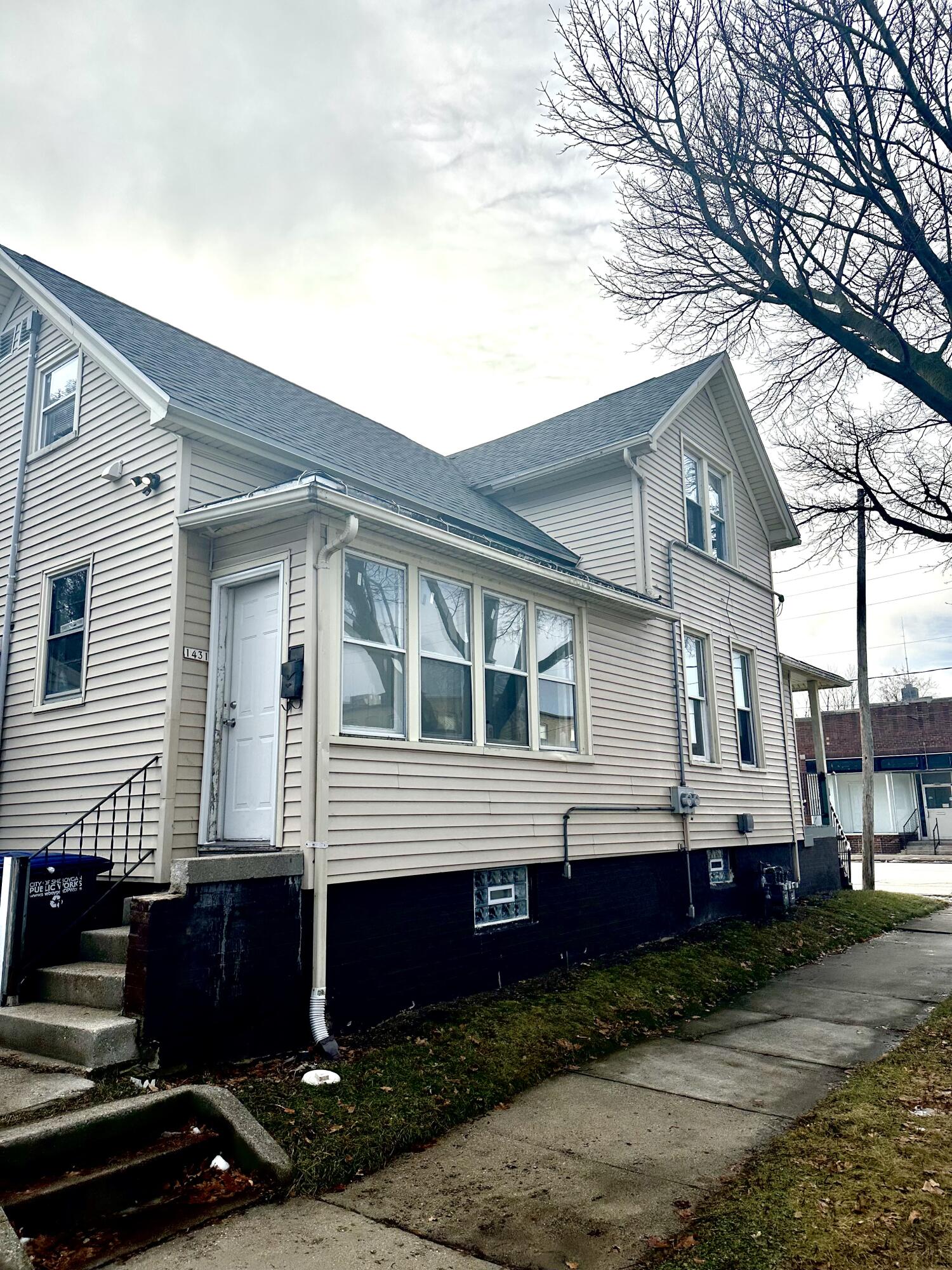 1945 North 15th Street Sheboygan, WI 53081 - Photo 3 of 10 Exterior 3