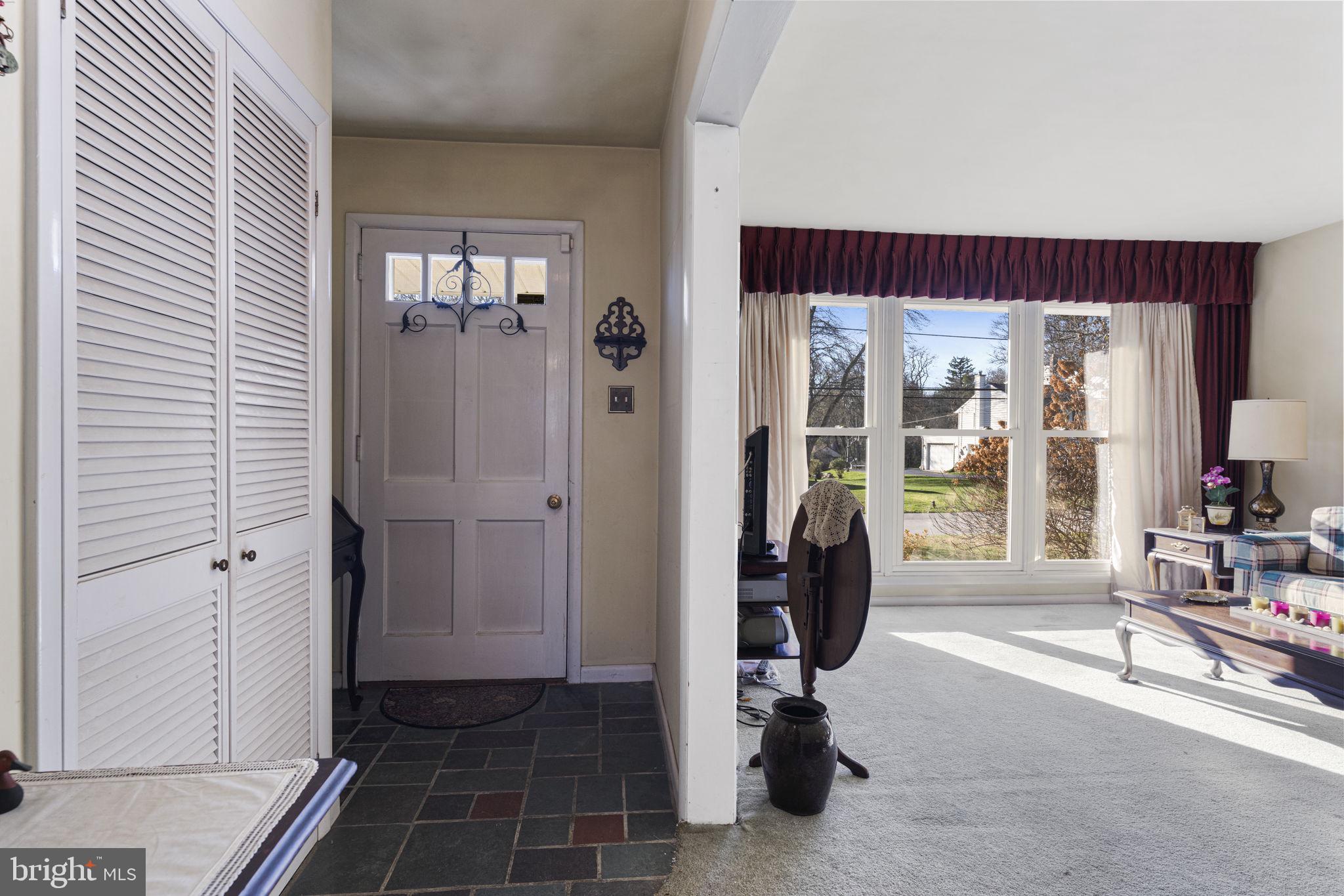 11 Rambling Lane Malvern, PA 19355 - Photo 4 of 40 Gallery Image 4