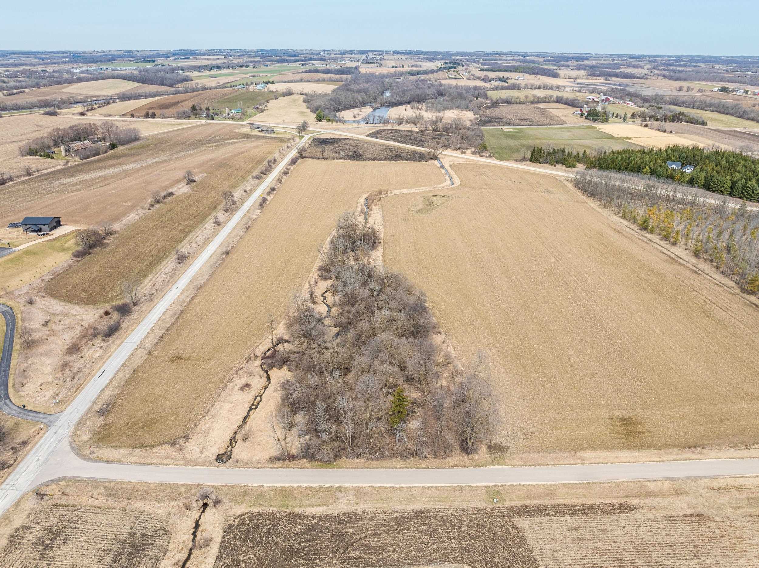 3 West Allen Road, Unit 3 Mayville, WI 53050 - Photo 2 of 17