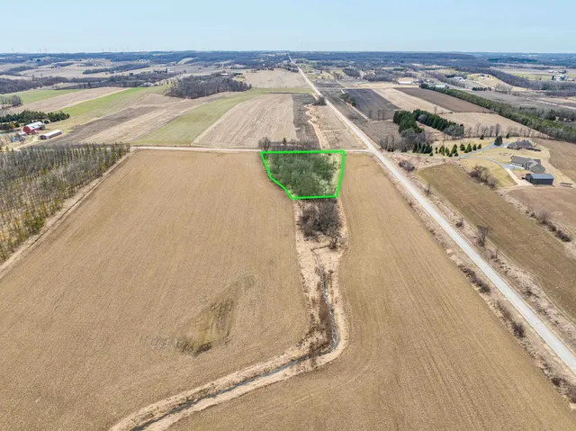 $125,000 | 3 West Allen Road, Unit 3, Mayville, WI 53050