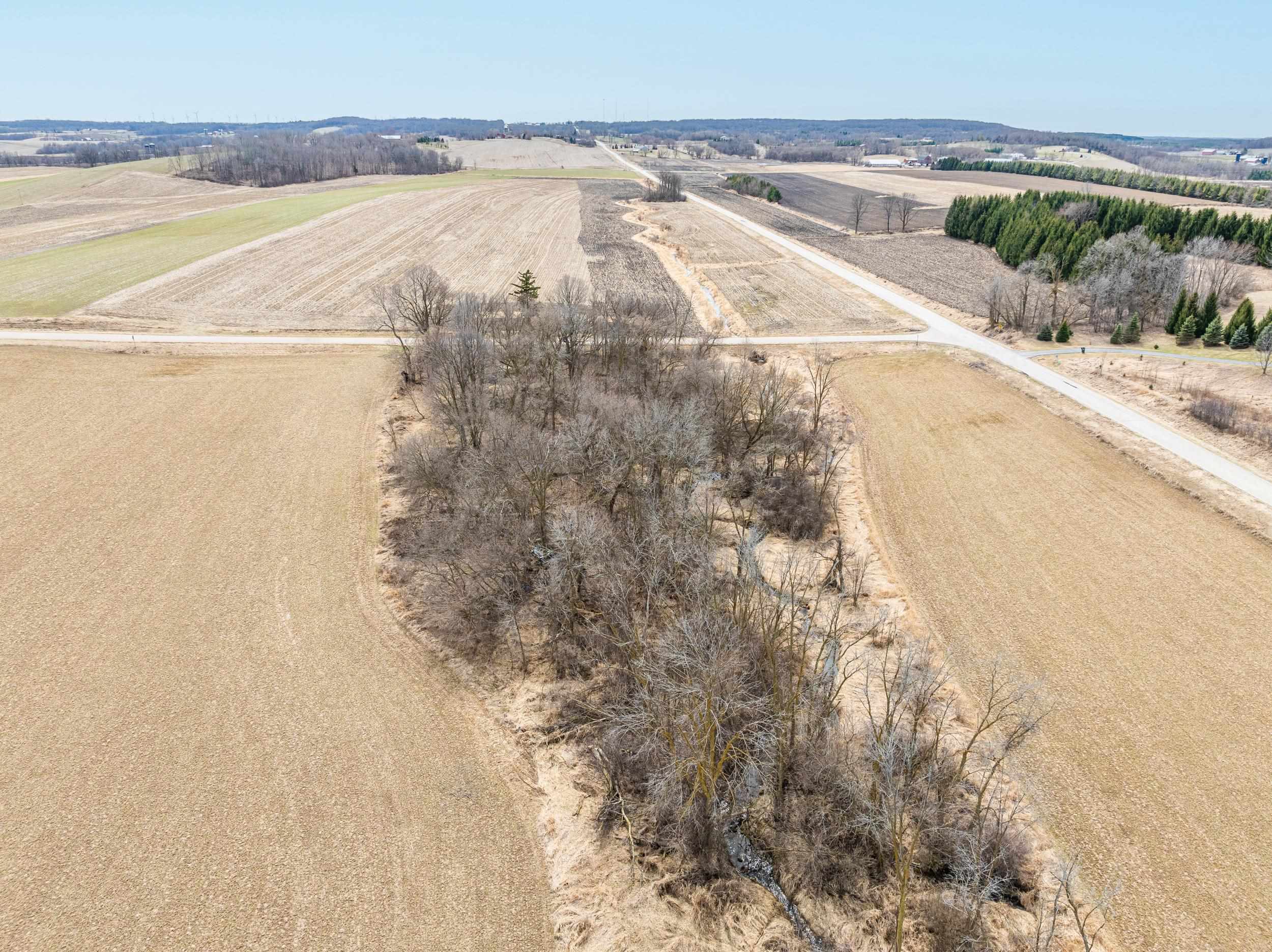 3 West Allen Road, Unit 3 Mayville, WI 53050 - Photo 8 of 17