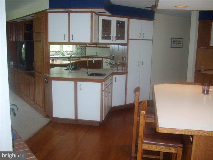 173 Ladderback Lane Devon, PA 19333 - Photo 13 of 25 Kitchen