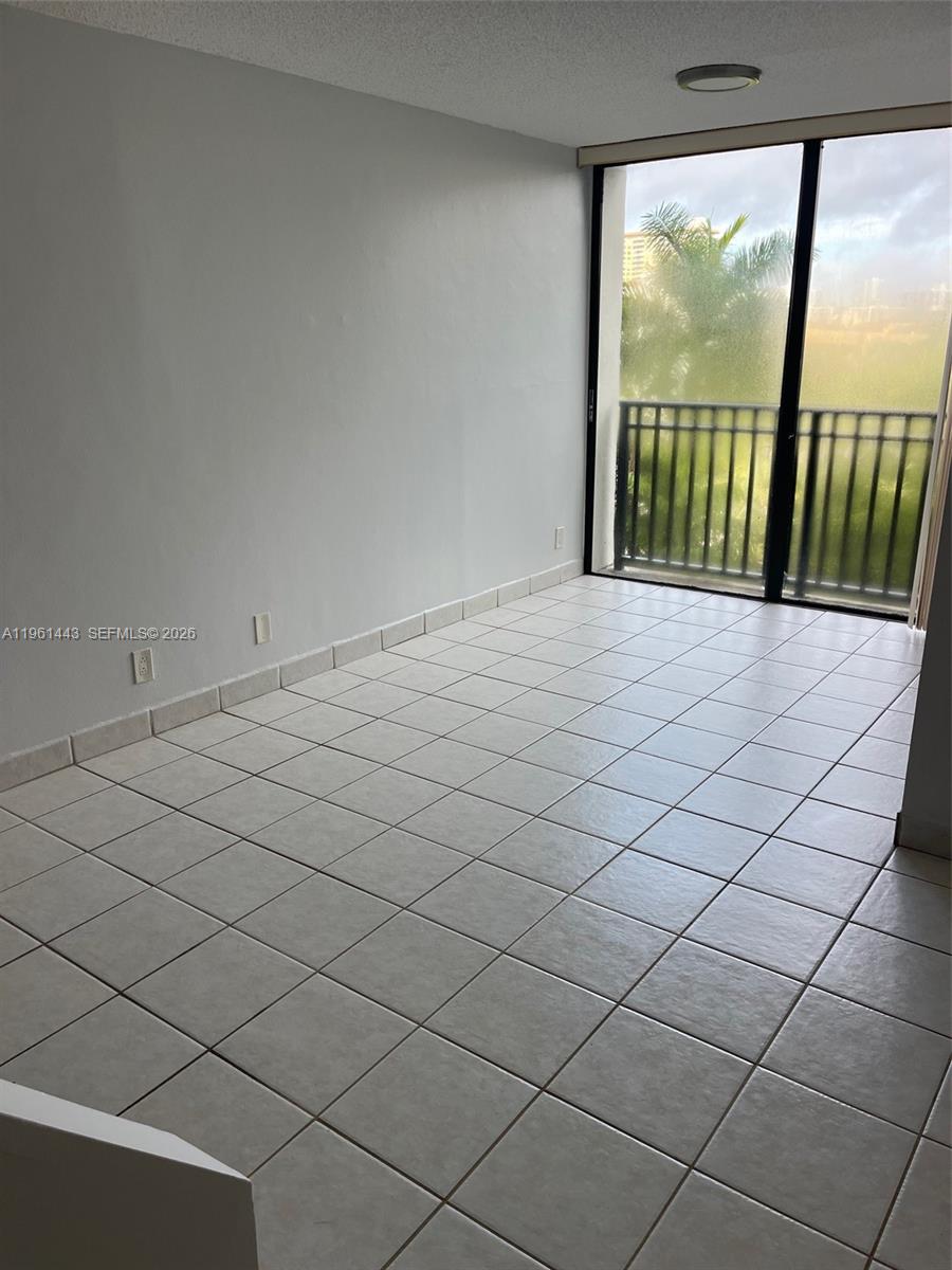 17021 North Bay Road, Unit 508 Sunny Isles Beach, FL 33160 - Photo 9 of 22 a view of a terrace