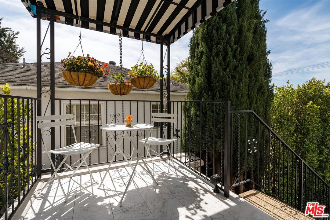 1735 Idlewood Road Glendale, CA 91202 - Photo 25 of 64
