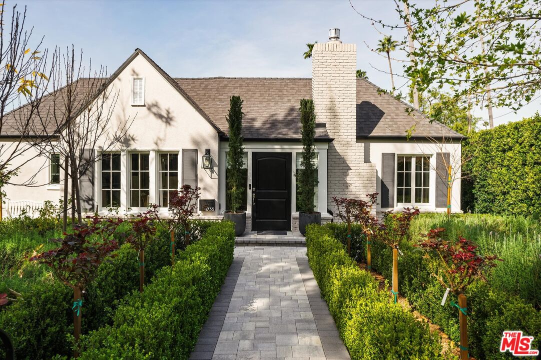 1735 Idlewood Road Glendale, CA 91202 - Photo 4 of 64 front view of a house with a yard