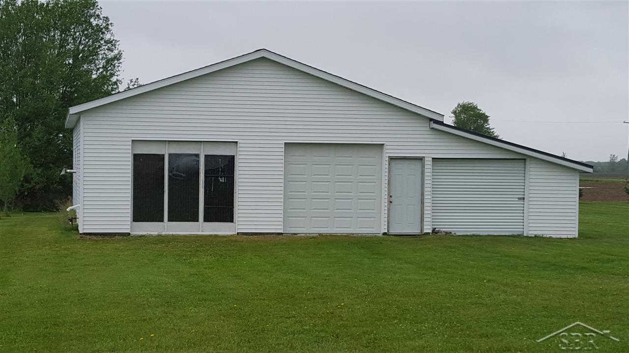 21048 O'Hara Road Merrill, MI 48637 - Photo 7 of 26 31269008-6.JPG