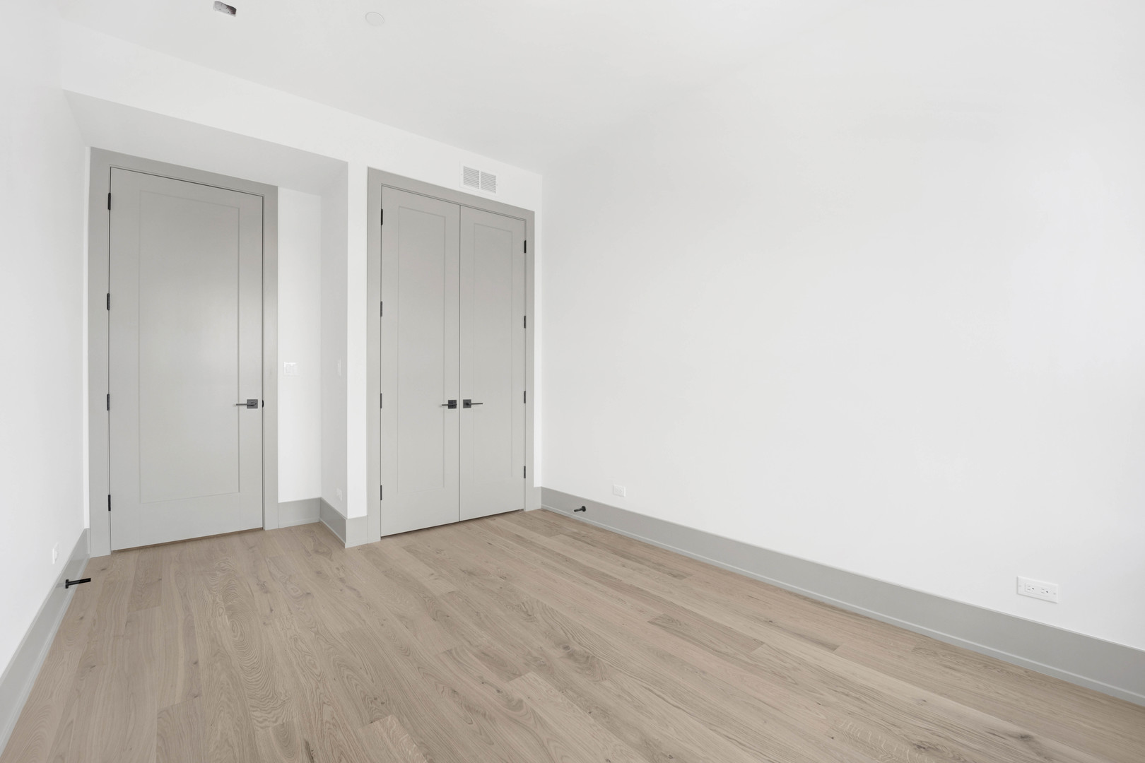 1548 West Ardmore Avenue, Unit 4C Chicago, IL 60660 - Photo 25 of 37 a view of an empty room