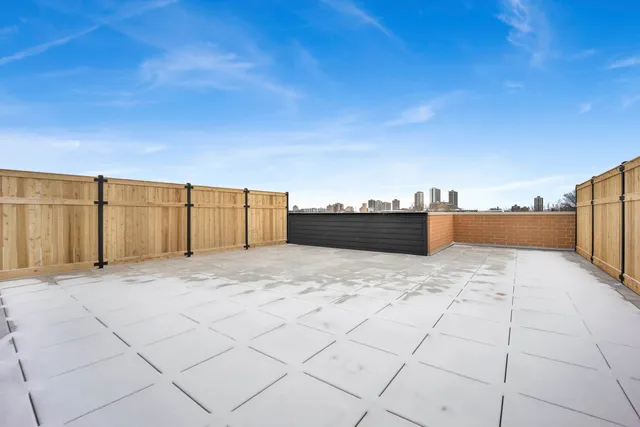 a view of backyard space