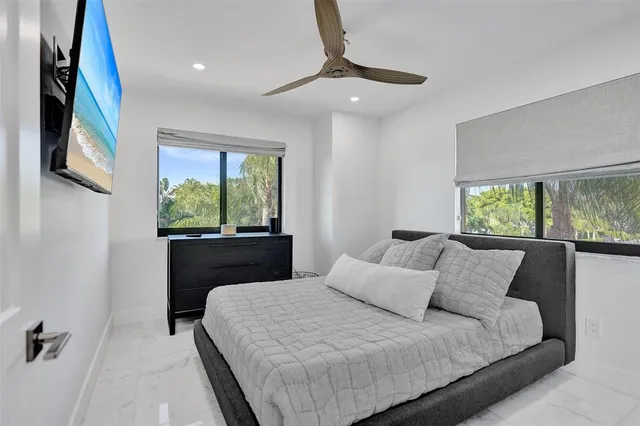 $939,000 | 240 Captains Walk, Unit 510, Delray Beach, FL 33483