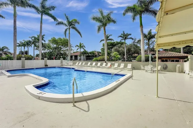 $939,000 | 240 Captains Walk, Unit 510, Delray Beach, FL 33483