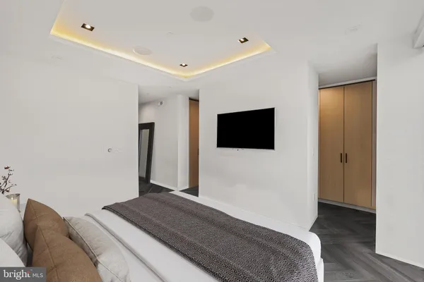 $18,000 | 1727 Delancey Place, Philadelphia, PA 19103