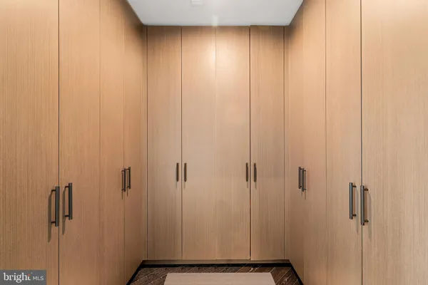 $18,000 | 1727 Delancey Place, Philadelphia, PA 19103