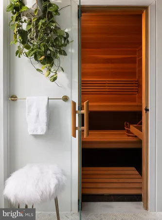 $18,000 | 1727 Delancey Place, Philadelphia, PA 19103