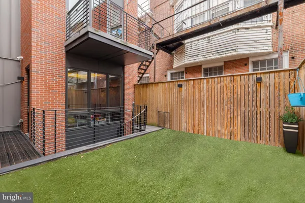 $18,000 | 1727 Delancey Place, Philadelphia, PA 19103