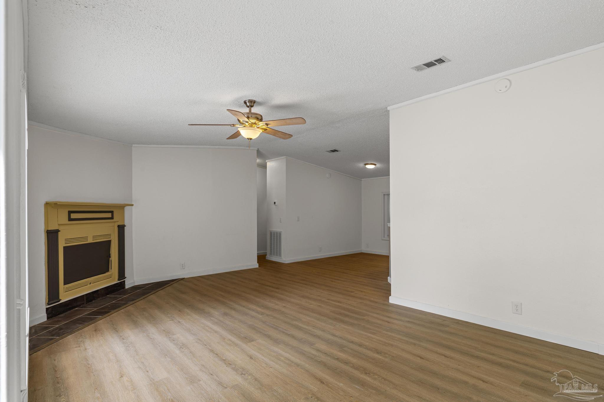 2192 Bergren Road Gulf Breeze, FL 32563 - Photo 2 of 43 Gallery Image 2