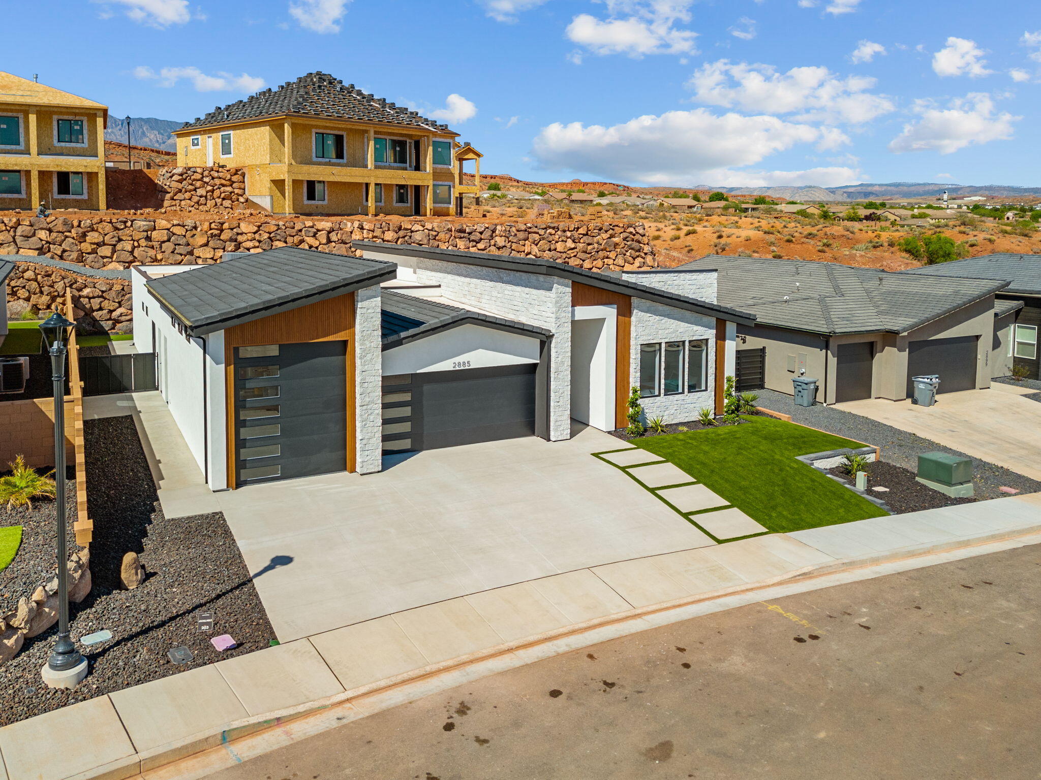 2885 East View Pointe Drive Washington, UT 84780 - Photo 98 of 99 Front Exterior of House 3