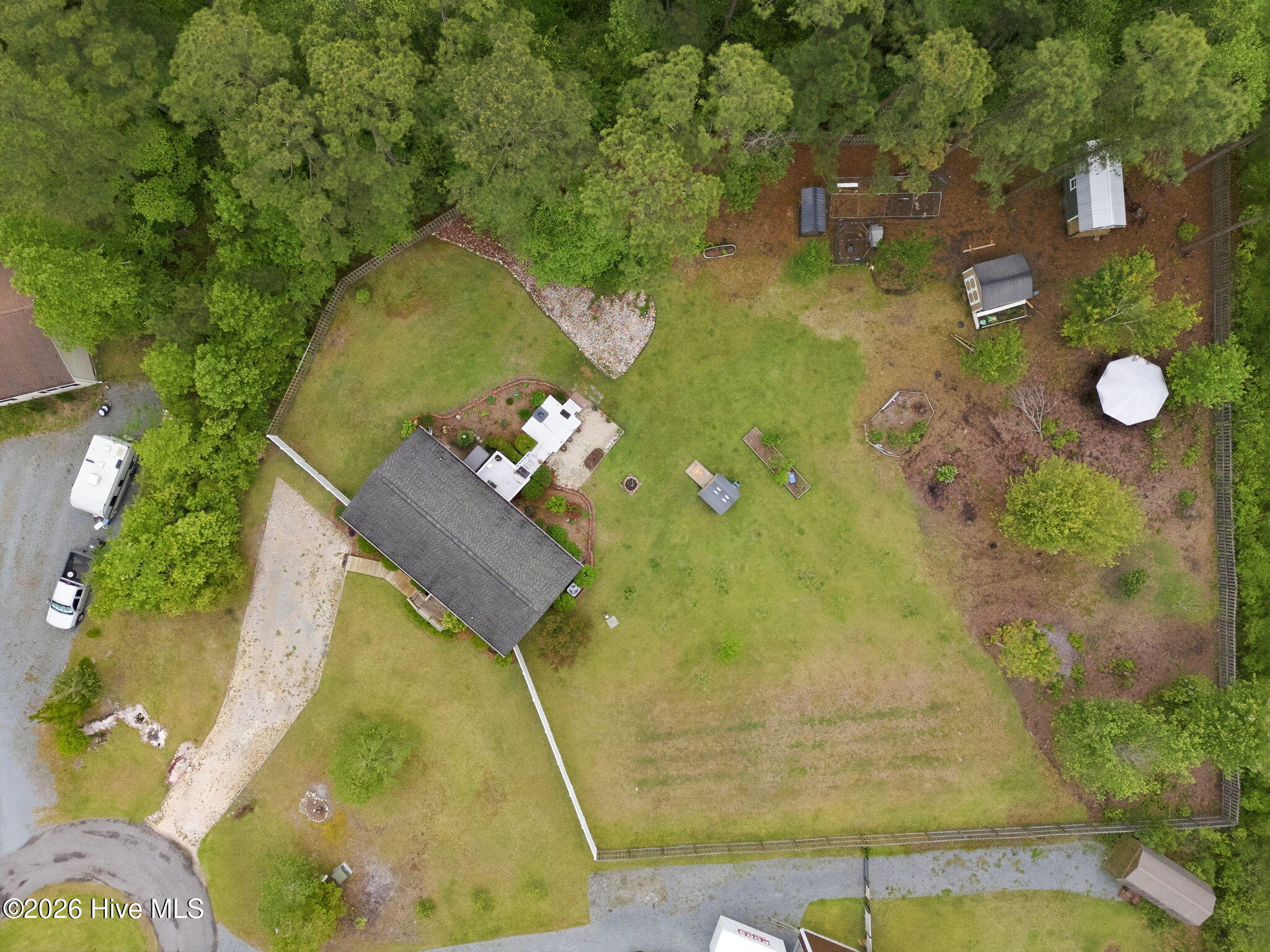 100 Foxrun Drive Hampstead, NC 28443 - Photo 5 of 62 13-web-or-mls-dji_20260430125414_0141_d