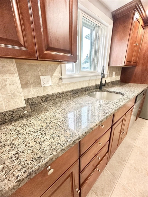 14 Pleasant Park Road Winthrop, MA 02152 - Photo 7 of 41