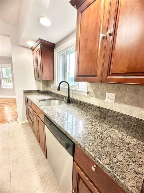 14 Pleasant Park Road Winthrop, MA 02152 - Photo 9 of 41