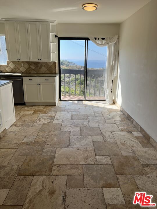29239 Heathercliff Road, Unit 3 Malibu, CA 90265 - Photo 17 of 30