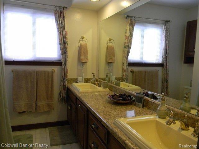 2245 Traverse Drive Troy, MI 48083 - Photo 13 of 21 Updated Main Bath
