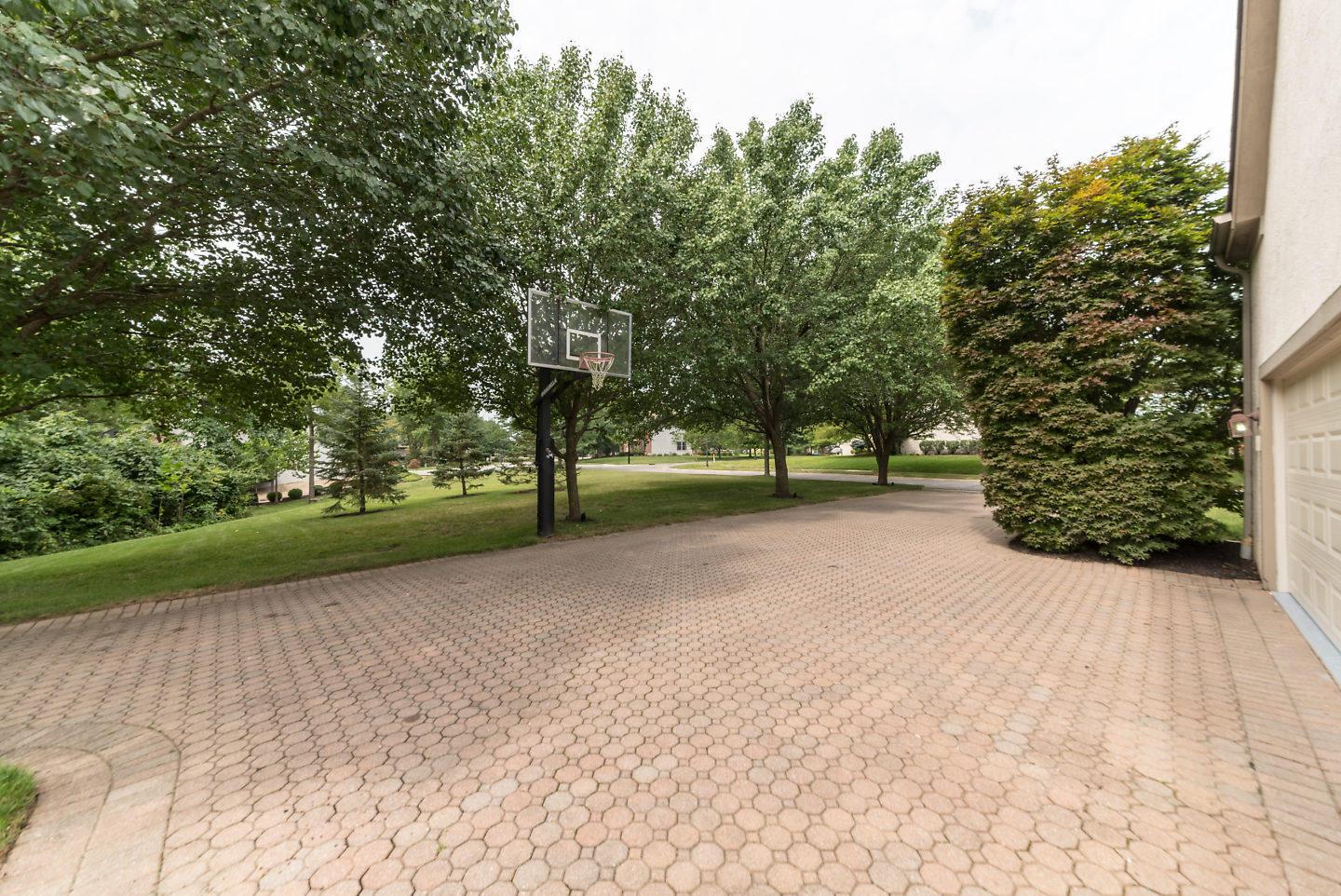 385 Shale Ridge Court Powell, OH 43065 - Photo 5 of 70 Gallery Image 5
