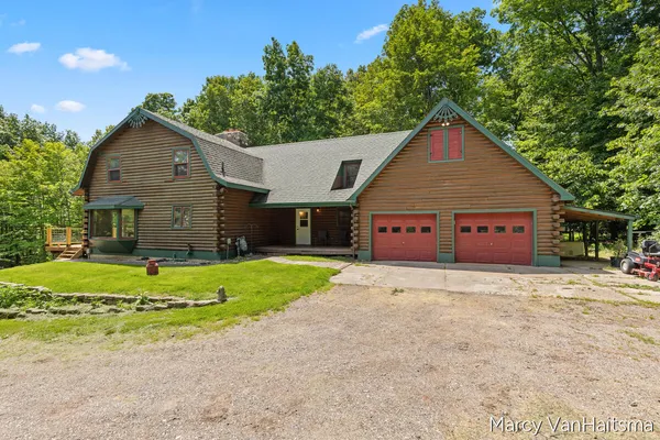 $559,900 | 5837 Warner Street, Allendale, MI 49401