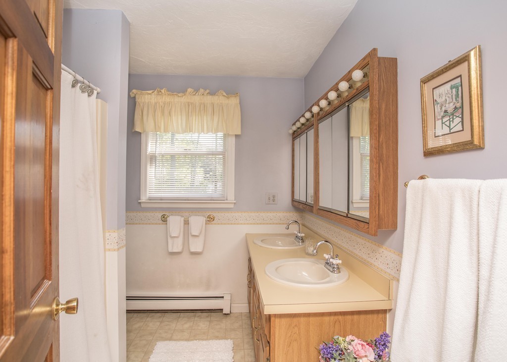 6 Randall Road Rochester, MA 02770 - Photo 16 of 25