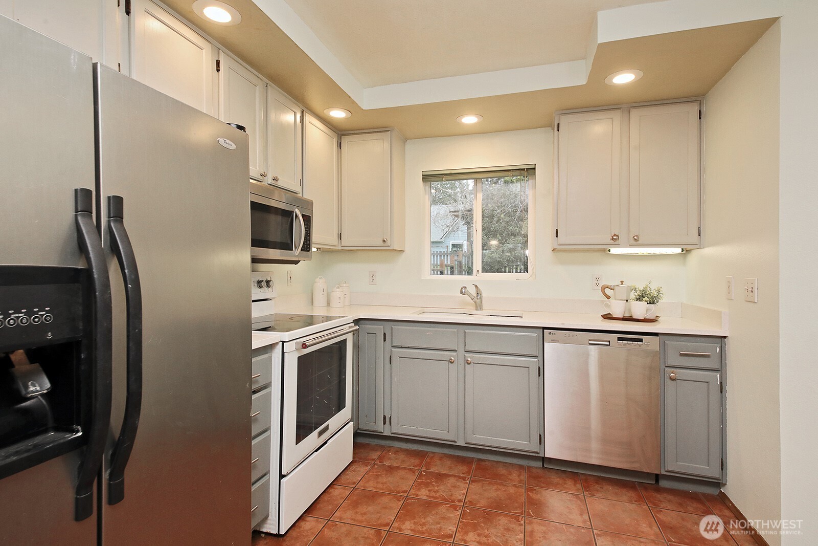 3654 Harper Street Clinton, WA 98236 - Photo 15 of 40