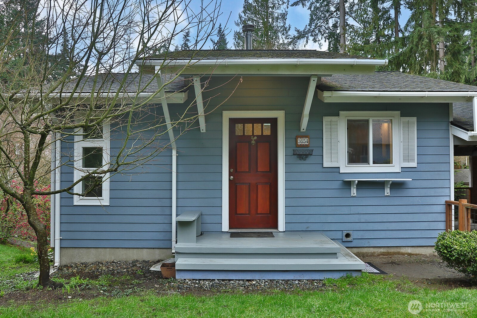 3654 Harper Street Clinton, WA 98236 - Photo 4 of 40