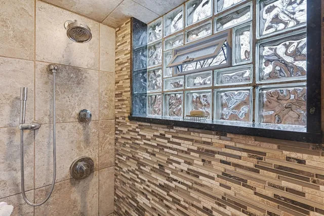 $500,000 | 9417 Lawler Avenue, Skokie, IL 60077