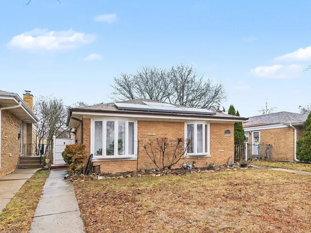 $500,000 | 9417 Lawler Avenue, Skokie, IL 60077