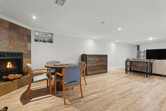 $500,000 | 9417 Lawler Avenue, Skokie, IL 60077