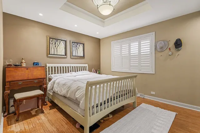 $500,000 | 9417 Lawler Avenue, Skokie, IL 60077