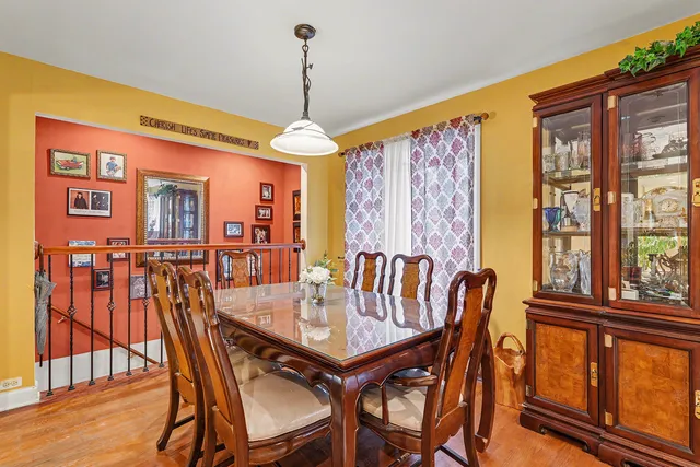 $500,000 | 9417 Lawler Avenue, Skokie, IL 60077