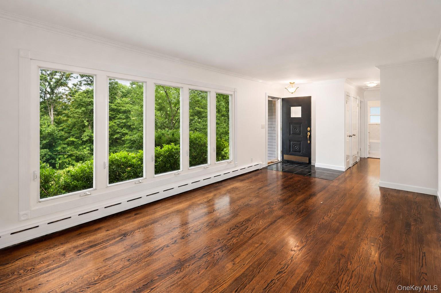 136 Pound Ridge Road Bedford, NY 10506 - Photo 2 of 31 Living Room