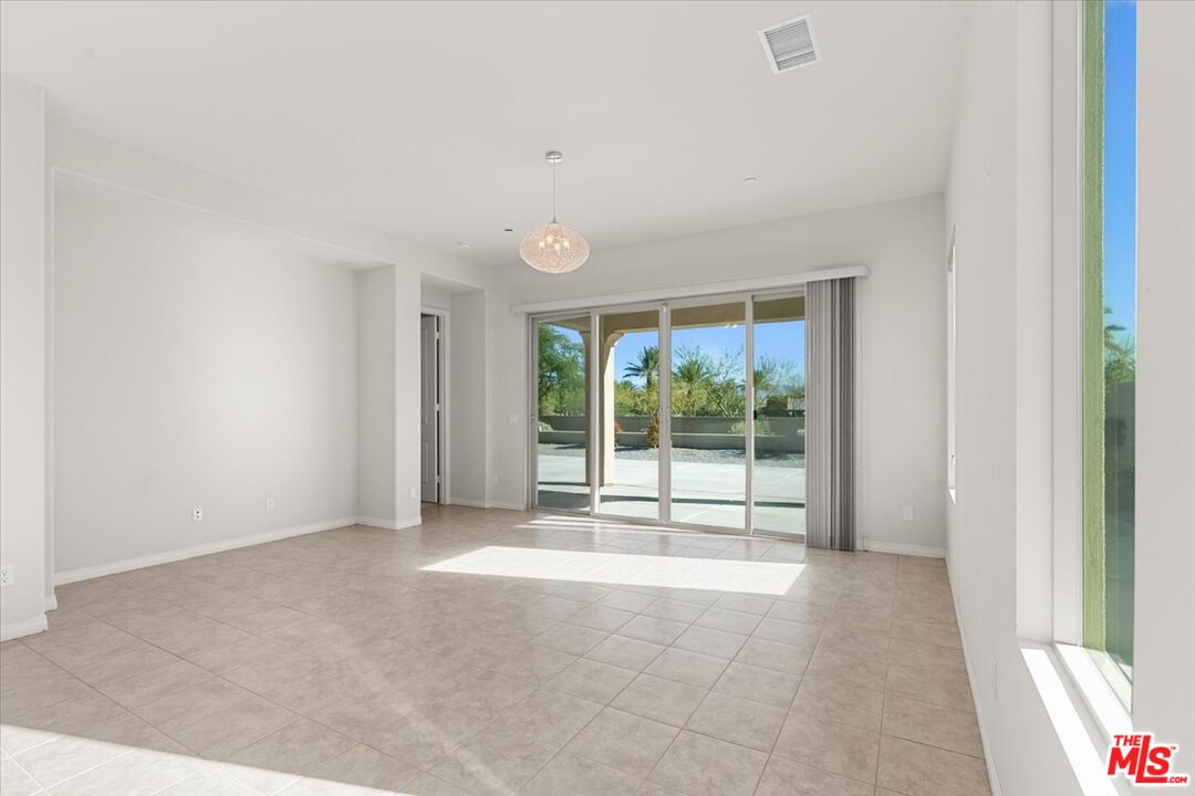 69 Syrah Rancho Mirage, CA 92270 - Photo 10 of 31