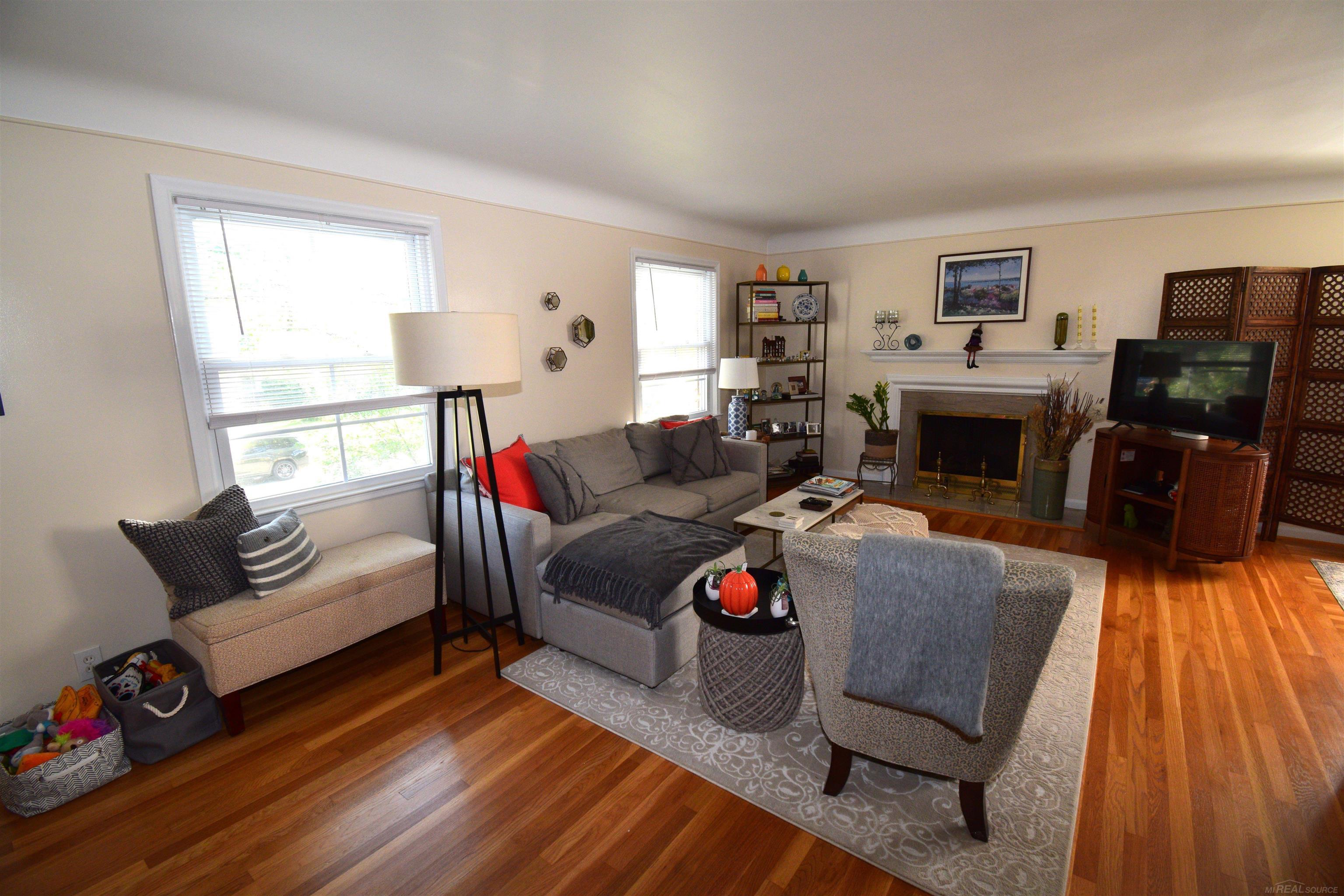 855 Harcourt Road Grosse Pointe Park, MI 48230 - Photo 24 of 68