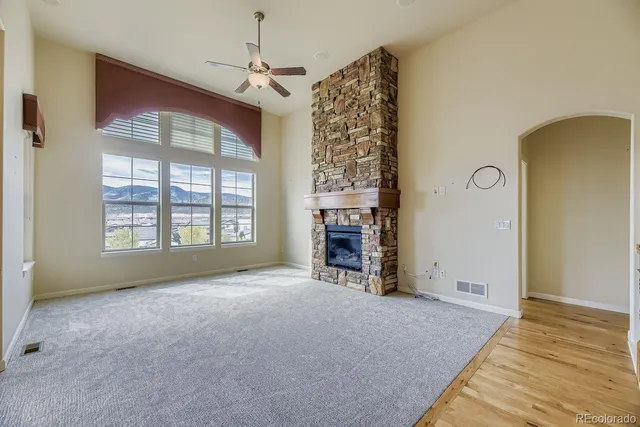 a view of livingroom with natural light