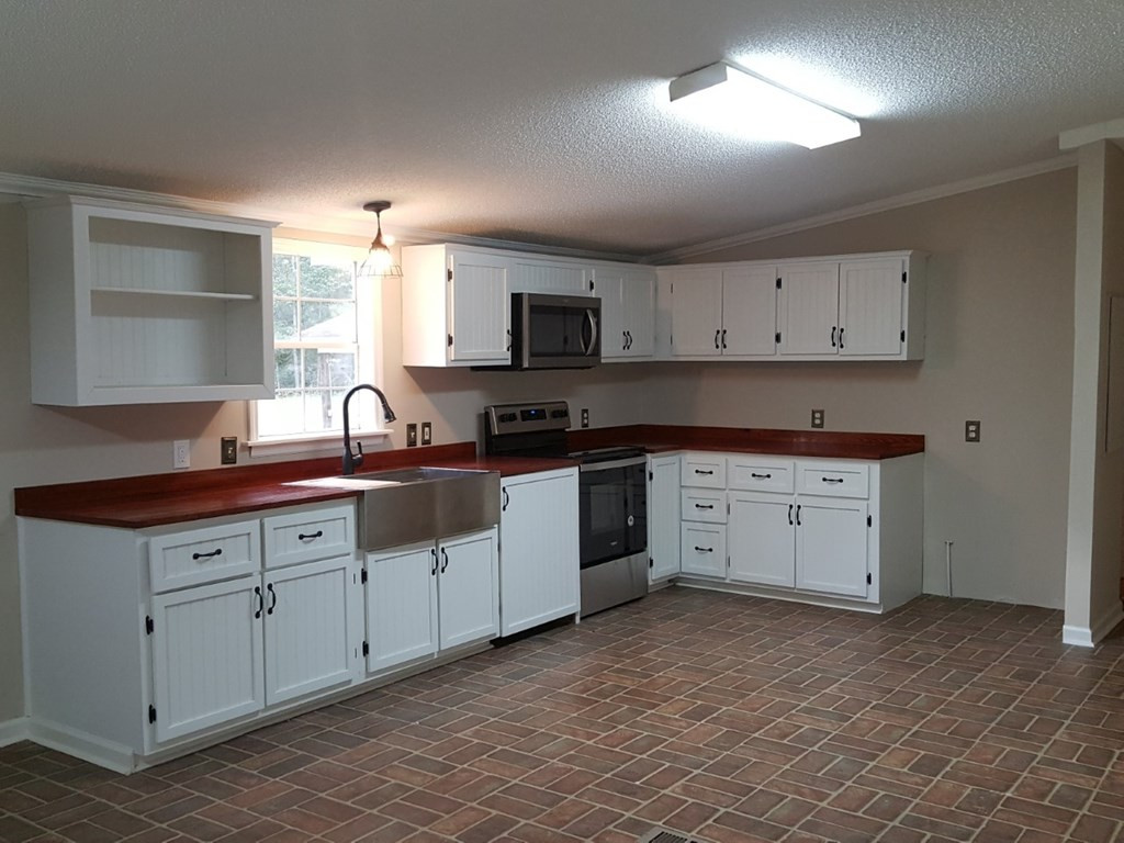 208 Farr Road Cope, SC 29038 - Photo 9 of 48 Gallery Image 9