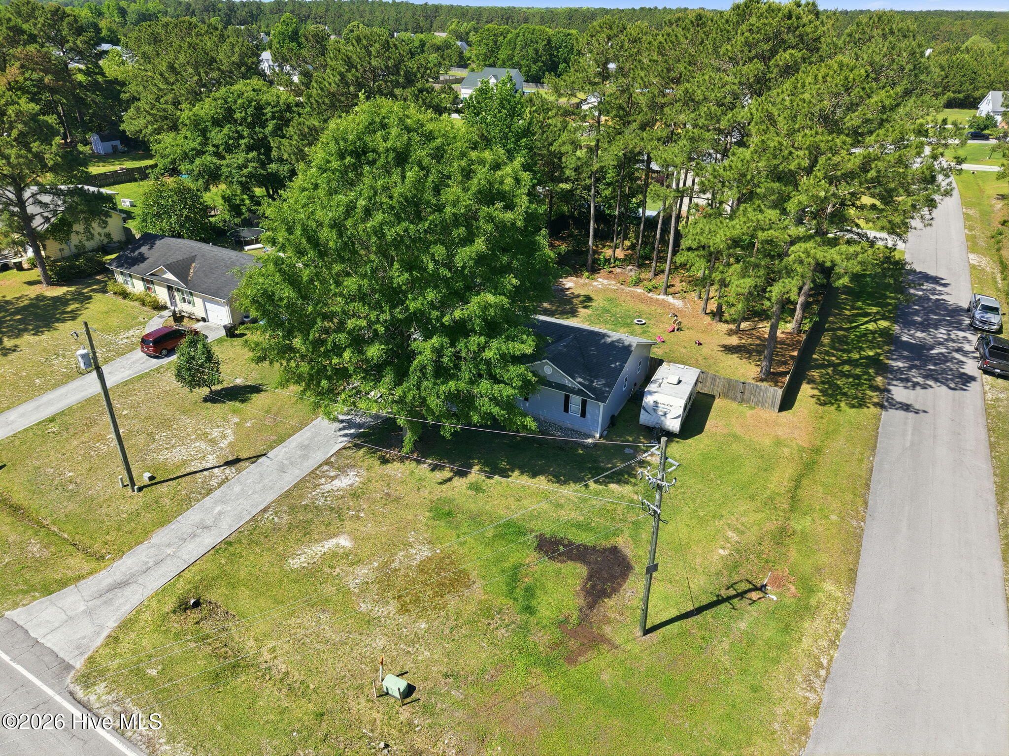 339 Riggs Road Hubert, NC 28539 - Photo 11 of 51 10-web-or-mls-DJI_20260513104244_0376_D