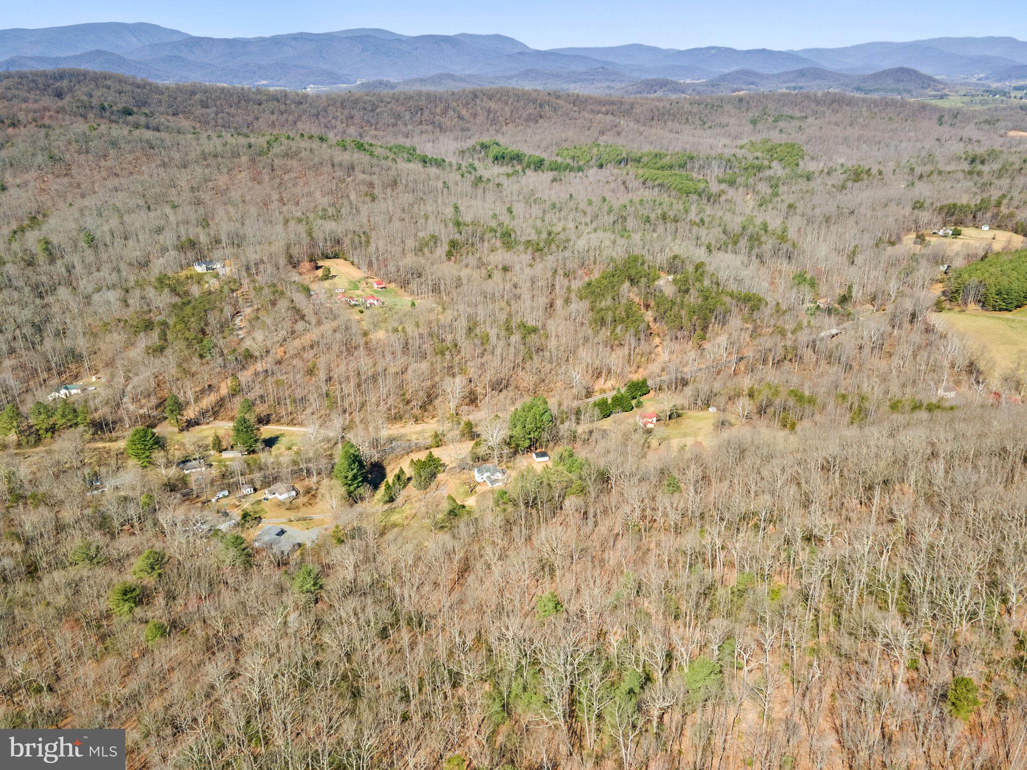 5251 Sperryville Pike Boston, VA 22713 - Photo 4 of 92