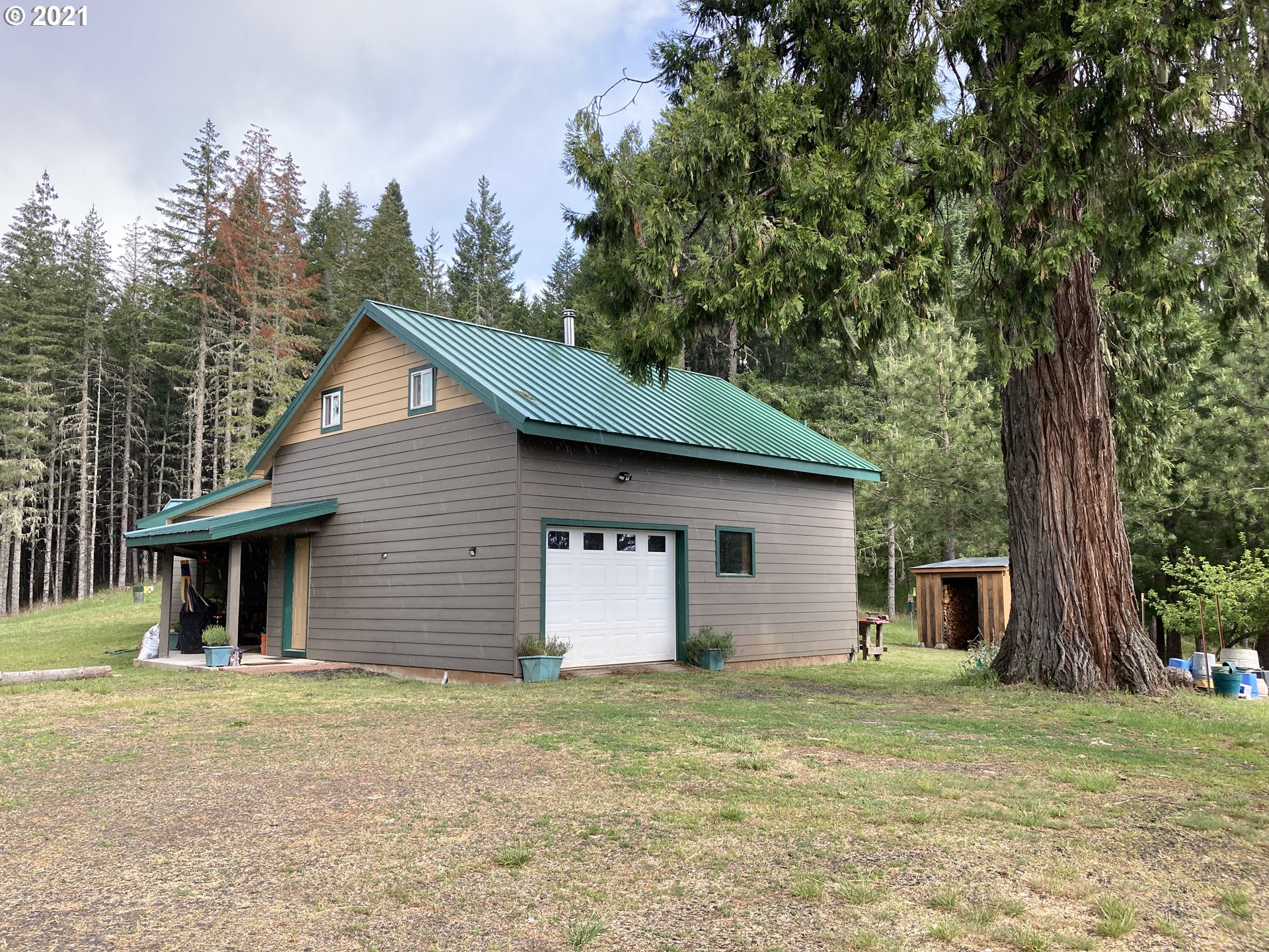 30119 Overholser Road Cottage Grove, OR 97424 - Photo 5 of 31 Gallery Image 5