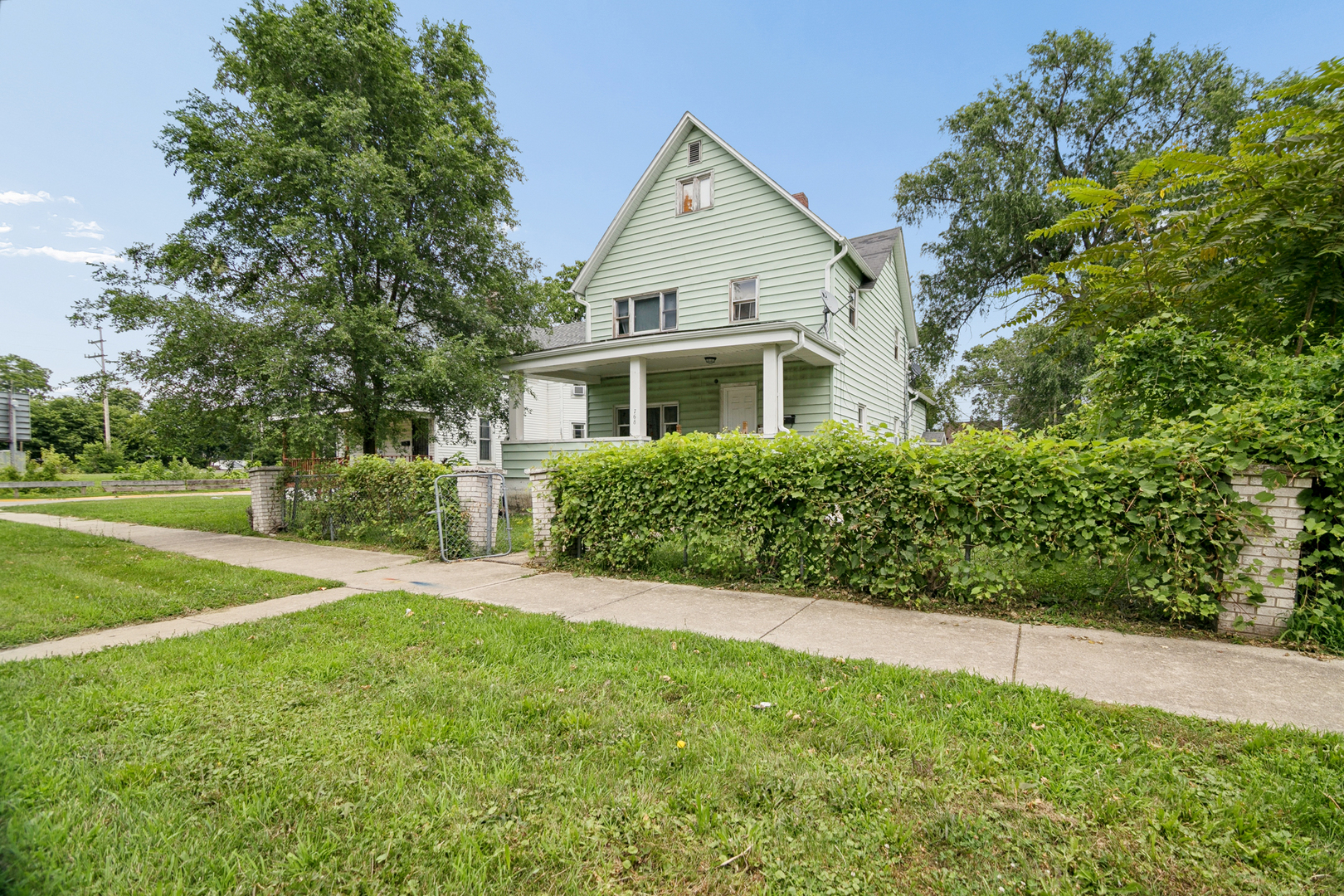 768 North Indiana Avenue Kankakee, IL 60901 - Photo 2 of 17
