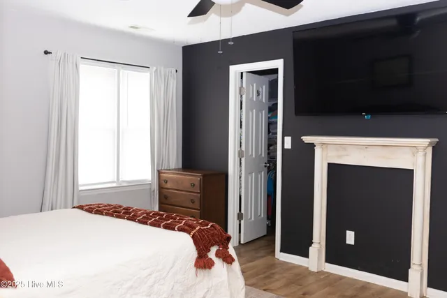 $299,900 | 101 Walnut Drive, Swansboro, NC 28584