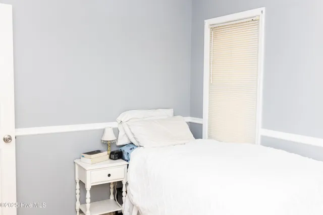 $299,900 | 101 Walnut Drive, Swansboro, NC 28584