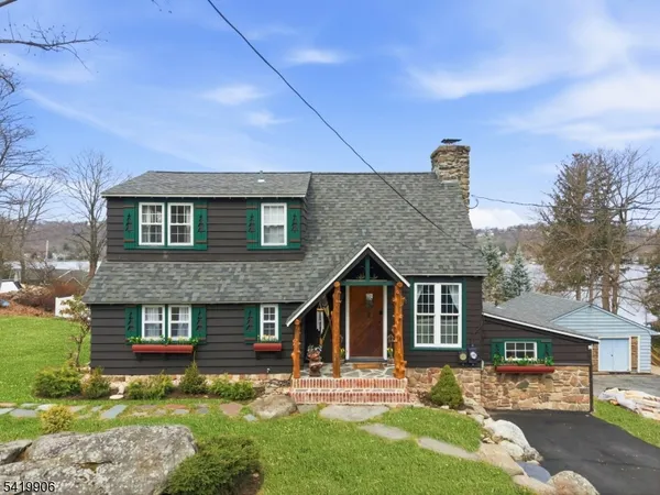 $599,000 | 270 Springbrook Trail, Sparta, NJ 07871