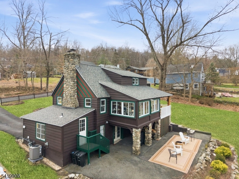 270 Springbrook Trail Sparta, NJ 07871 - Photo 4 of 48