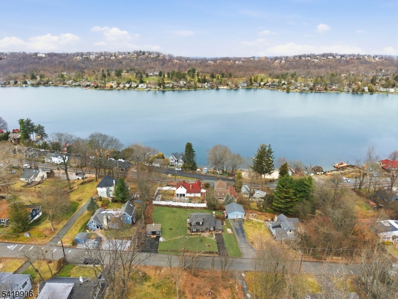 270 Springbrook Trail Sparta, NJ 07871 - Photo 7 of 48