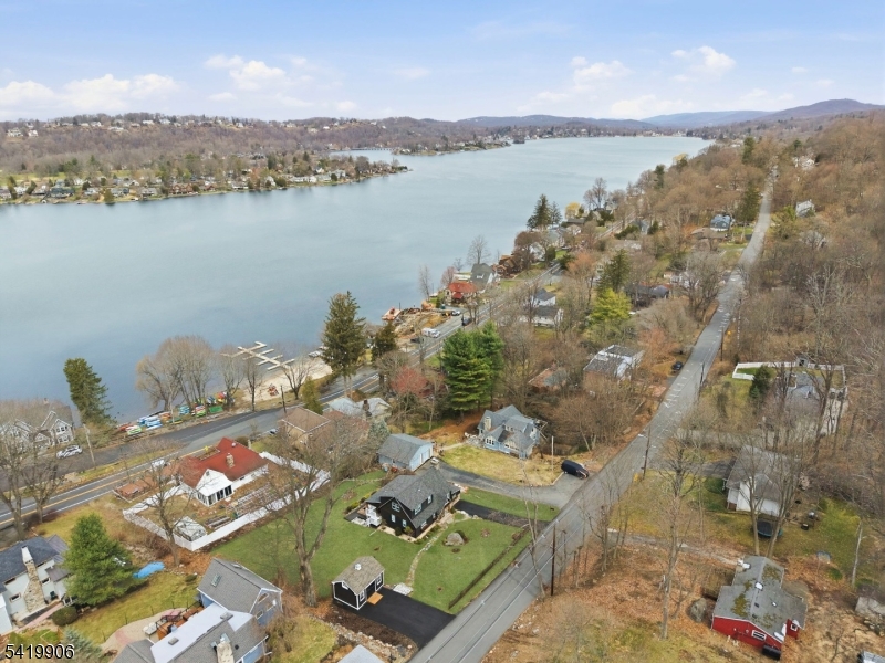 270 Springbrook Trail Sparta, NJ 07871 - Photo 8 of 48